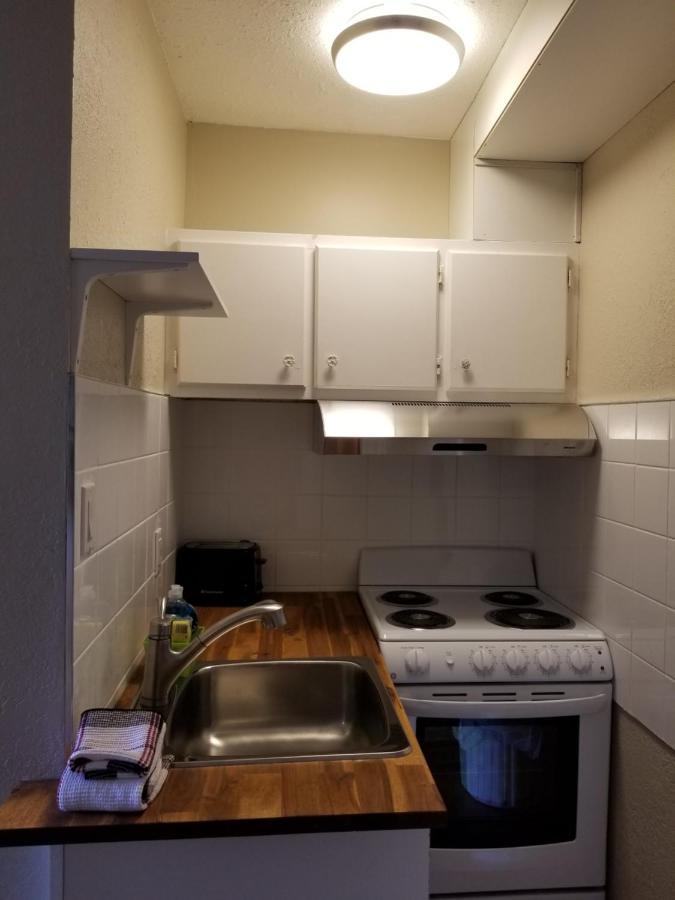 Sun Plaza Motel Sundre エクステリア 写真