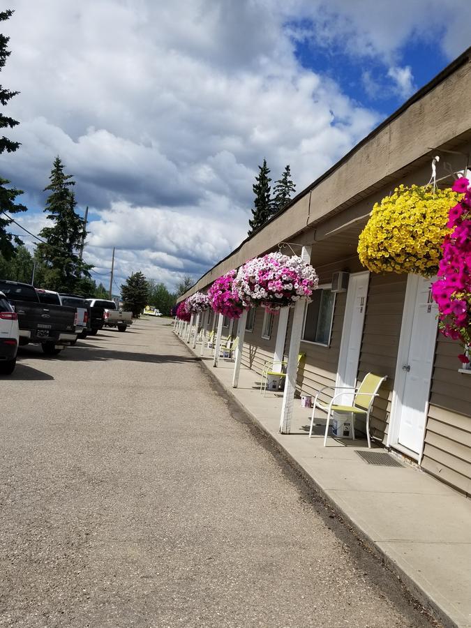 Sun Plaza Motel Sundre エクステリア 写真